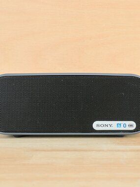 Sony SRS-X2 Portable Bluetooth Speaker NFC Black Tested Working